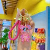 Llavero colgante de oso con graffiti transparente de colores para mujer, lindo para parejas, colgante de llavero para bolso, caricatura, regalo exquisito