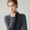 Colección de otoño 26 transfronteriza: suéter de punto ajustado, con cuello semi-alto, ribete de encaje, que realza la figura, capa interior acanalada, prenda interior para mujer