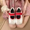 Sapatos Mary Jane Quadrados Feios Fofos com Velcro Femininos Moda Primavera Verão 2026 Leves Versáteis Sapatos Casuais Esportivos de Ballet