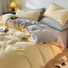 2026 Novo Conjunto de Quatro Peças de Algodão Pura Escovado Espesso Lençol Puro Capa de Edredom Lençol com Elástico Conjunto de Três Peças Roupa de Cama Leve de Luxo Outono/Inverno