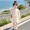 Conjunto de Vestido para Niña Otoño 2026 Nuevo Elegante Falda de Pastel Infantil Falda para Bebé Conjunto de Dos Piezas con Cárdigan