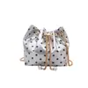 La popular bolsa de cubo de mano de alta gama de este año para mujer, nueva de verano 2026, con lunares, cadena, bandolera única, bolsa cruzada de moda