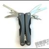 Pinzas universales para herramientas grandes de exterior al por mayor, pinzas plegables de acero inoxidable, pinzas de regalo multifuncionales AA1, cinco colores