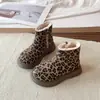 Botas de Algodón Gruesas con Estampado de Leopardo de Moda para Niñas 2026 Invierno Nuevas Llegadas Botines Cálidos con Forro de Peluche Botas de Nieve Resistentes al Frío