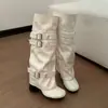 Botas compridas de duas vias com fivela de cinto estilo coreano para mulheres, coleção outono/inverno 2026, salto grosso, efeito emagrecedor, design de cano de bota, botas de alta costura de nicho