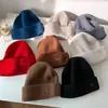Chapéu de Cor Sólida 100% Lã Simples e Versátil para Mulheres, Outono e Inverno Ano Novo Natal Chapéu de Tricô Quente, Chapéu de Tricô Espessado para Homens