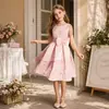 Vestido Princesa Jacquard Rosa Infantil com Laço Grande para Crianças Médias e Maiores, Elegante Traje de Florista para Aniversário e Apresentações