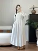Vestido casual fresco de estilo japonés para mujer, cuello redondo, plisado, manga larga, para otoño, con cinturón en la cintura, suelto, largo