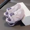 Zapatillas de malla doble con velcro para niños, unisex, con puntera anticolisión, suela suave, antideslizantes, zapatos casuales para niños pequeños