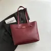 Bolso de mano y hombro de moda, color liso único, nuevo modelo 2026, gran capacidad, estilo invierno, moderno, casual, bolso tipo cubo simple