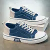 Zapatos de Lona para Hombre 2026 Nuevos de Verano Transpirables Versátiles de Caña Baja Zapatos de Tabla Deportivos Casuales Estudiante Ligeros de Tela