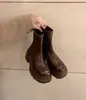 Primer Encuentro Temporada Punta Redonda Cierre Trasero Suela Gruesa Adelgazantes Botines Cortos Mujer Otoño Invierno Nuevo Estilo Coreano Tacón Grueso Caña Corta Botas Elásticas