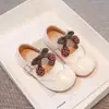 Zapatos de Princesa para Niñas 2026 Primavera y Otoño Estilo Nuevo Lazos Suela Suave Zapatos Individuales para Niños Versión Coreana Antideslizantes Estilo Británico Zapatos Pequeños de Cuero