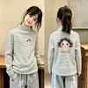 Roupa de baixo escovada para meninas, listrada, tamanho médio-grande, roupa íntima infantil quente, outono e inverno, nova, top casual de fleece infantil de manga comprida