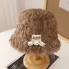 Chapéu de Pescador Feminino Outono e Inverno Novo Estilo Desenho Animado Ragdoll Moda Rosto Exposto Pequeno Chapéu de Bacia Recheado Chapéu Quente à Prova de Frio