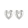 2024 Estilo Caliente de Moda Pendientes Sencillos de Corazón Plisado Nicho Ropa de Trabajo Sencilla Lujo Accesible Pinza para Oreja Versátil Pendientes Personalizados