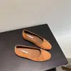 Zapatos de tacón oculto de 4 cm con lazo francés suave para mujer, color rojo, nuevo estilo Primavera/Otoño 2025, mocasines estilo vespertino