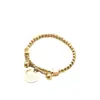 Pulsera de disco con letra de lujo ligero europeo y americano estilo frío ins diseño simple de nicho pulsera de moda retro venta al por mayor