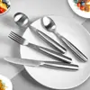 Conjunto de Talheres Transfronteiriço Todo em Aço Inoxidável Acabamento Fosco Estilo Ocidental Uso em Hotel e Casa Faca para Prato Principal Faca de Bife Garfo Colher Colher de Sopa