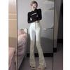 Jeans Flare Branco Estilo Americano Picante para Mulheres, Cintura Alta de Verão, Slim-Fit, Valoriza a Silhueta, Aumenta a Altura, Calças Flare de Outono e Primavera Comprimento Total
