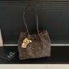 Comércio Exterior Bolinhas Estilo Coreano Grande Capacidade Para Ir ao Trabalho Outono/Inverno 2026 Novo Simples de Ombro Tote Bag Feminina