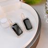 Aretes Cuadrados Geométricos Negros de Moda Japoneses y Coreanos Personalizados Combinan con Todo Atmósfera Moderna Diseño Nicho Aretes de Celebridad de Internet para Mujer