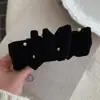 Pinza de Plátano Plegada de Perlas Vintage Otoño/Invierno Diente Doble 2026 Nuevo Terciopelo Francés Pinza para Cola de Caballo Alta Accesorio para el Cabello para Mujeres Pinza Vertical