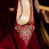 Sapatos de Casamento Franceses Novos de Primavera e Verão 2025 Moda Feminina Versátil Dois Usos Sapatos de Noiva Não Cansam os Pés Saltos Finos Saltos Altos Femininos