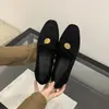 Sapatos Baixos de Couro para Mulheres 2026 Novo Estilo Coreano Camurça Bico Redondo Solado Grosso Salto Baixo Mocassins para Mulheres
