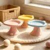 Cuencos de cerámica para mascotas transfronterizos al por mayor, platos elevados de cerámica para mascotas con forma de oso, latas de comida para gatos, platos de alimentación y cuencos de comida