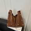 Bolsa Feminina Tote 2025 Nova Moda Tendência Splicing Bolsa de Mão Rebite Commuter Casual Ombro Axila Mulheres
