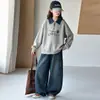 Sudadera con Cuello de Mezclilla para Niña Conjunto Primavera y Otoño 2026 Nuevo Estilo Universitario Holgado Letras Top y Conjunto de Jeans para Niños