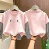 Camiseta de manga larga para niña, nuevo estilo primavera/otoño 2026, base infantil moderna y linda, conjunto de otoño de algodón puro, top tipo dos piezas