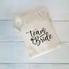 Bolsa de Linho com Cordão para Casamento Internacional Grupo de Madrinhas Equipe da Noiva/Equipe "I Do" Bolsa de Presente com Cordão para Festa