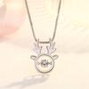 Regalo de Navidad: Collar elegante con colgante de ciervo Mori para mujer, de plata con forma de corazón palpitante, con cadena para clavícula.