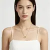 Collar con cierre cuadrado y circular estilo Ins, sensación de lujo ligero de nicho de alta gama, cadena corta versátil para el día a día y para ir al trabajo para mujer