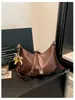 Bolso de Mano Casual Retro de Cuero con Cera de Aceite para Mujer 2026 Nuevo Estilo de Moda Versátil Bolso Cruzado Muy Popular de Nicho de Hombro Único Debajo del Brazo