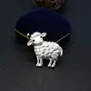 Colección de Año Nuevo 2026: Broche de Cordero del Zodiaco Dorado, un pasador elegante y con estilo para mujer, perfecto como accesorio o regalo de Año Nuevo
