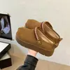 Sandálias slip-on de sola grossa que aumentam a altura para mulheres, novos estilos outono/inverno, sandálias baixas estilo Birkenstock com design de bico fechado