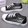Dropshipping 2026 Verão Novo Estilo Sapatos de Malha Femininos, Sapatos de Lona Vazados Respiráveis, Tênis Versáteis da Moda com Solado Macio Estilo Coreano