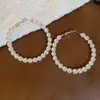 Aretes de Perlas Redondas Geométricas de Perla Plateada, Aretes de Moda y Elegantes con Diseño de Nicho para Mujer
