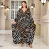 Robe de Férias à Beira-Mar Estilo Novo Europeu e Americano Saia de Praia Solta Tamanho Grande Saia Longa Saia de Biquíni Cobertura Camisa de Proteção Solar para Mulheres