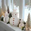 Muñeco de nieve de terracota transfronterizo Muñeco de nieve de resina de color retro Decoración navideña Mesa Muñeco de nieve navideño