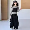 Conjunto de Outono 2026 para Meninas, Novo Conjunto de Duas Peças Listrado da Moda para Crianças Maiores, Conjunto de Duas Peças Estilo Coreano para Meninas Pequenas no Outono