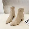 Botas Chelsea Elegantes de Salto Alto com Bico Fino para Mulheres, Botas de Salto Bloco Slim Fit, Botas Versáteis com Stretch, Novas Botas de Moda Outono e Inverno 2026