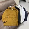 Chaqueta softshell casual ligera para exteriores con costuras selladas y forro polar. 13568