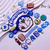 Parche Adhesivo Suave DIY Doraemon Gato Robot Doraemon Cascabel Taza de Agua Funda para Teléfono Móvil Cubierta Plana Accesorios Hebilla de Zapato Personalización