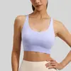 Fábrica de origen personaliza sujetadores deportivos de malla con logotipos, materiales y diseños proporcionados, ropa interior a prueba de impactos de alta resistencia para mujer