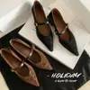 Zapatos de Commuter Estilo Francés~2026 Estampado de Leopardo Punta Fina Correa Única Mary Jane Zapatos de Piel con Tacón Medio Grueso y Punta Baja