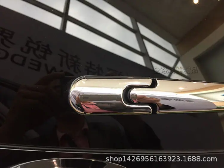 15锐界 后雨刷亮饰 效果5.jpg